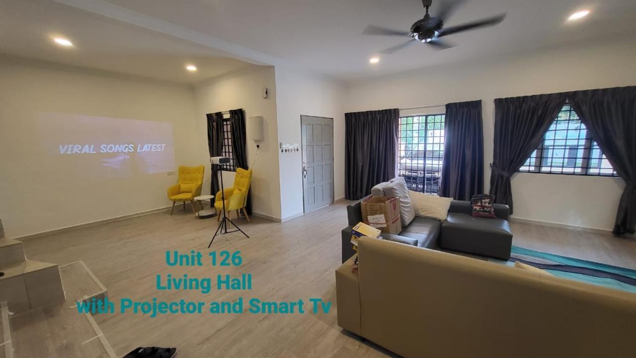 Ipoh Family Villa-Spacious Stay For 21 Or 42Pax Exterior photo