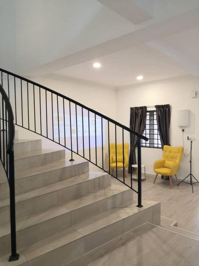 Ipoh Family Villa-Spacious Stay For 21 Or 42Pax Exterior photo