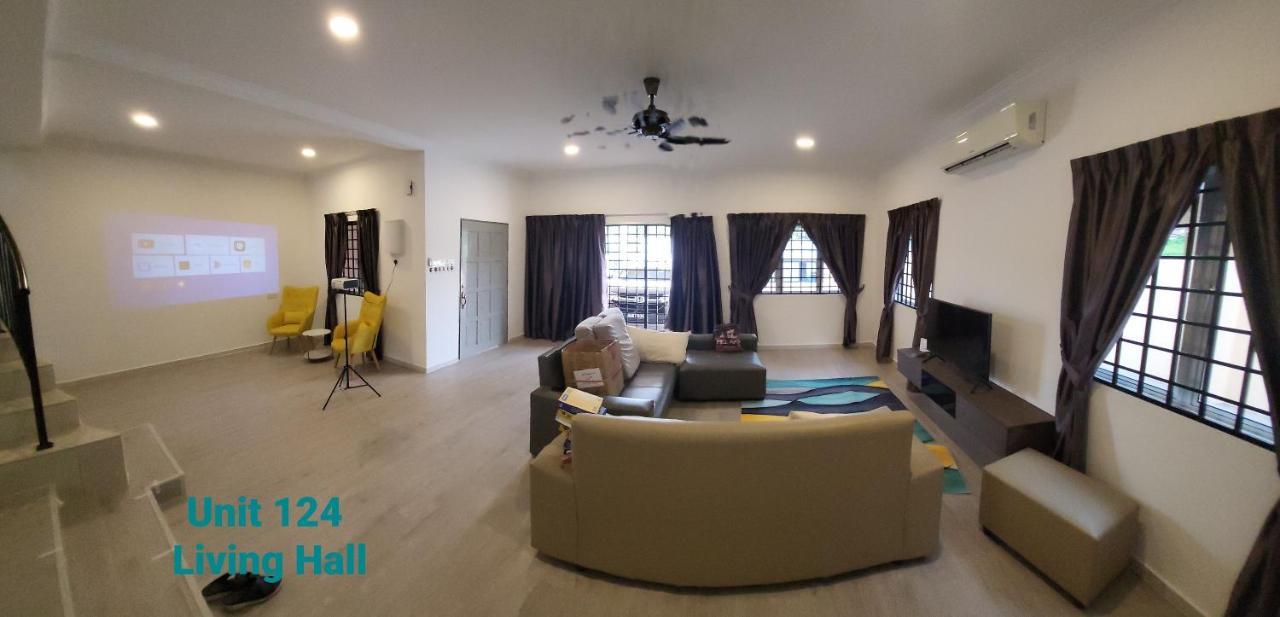 Ipoh Family Villa-Spacious Stay For 21 Or 42Pax Exterior photo