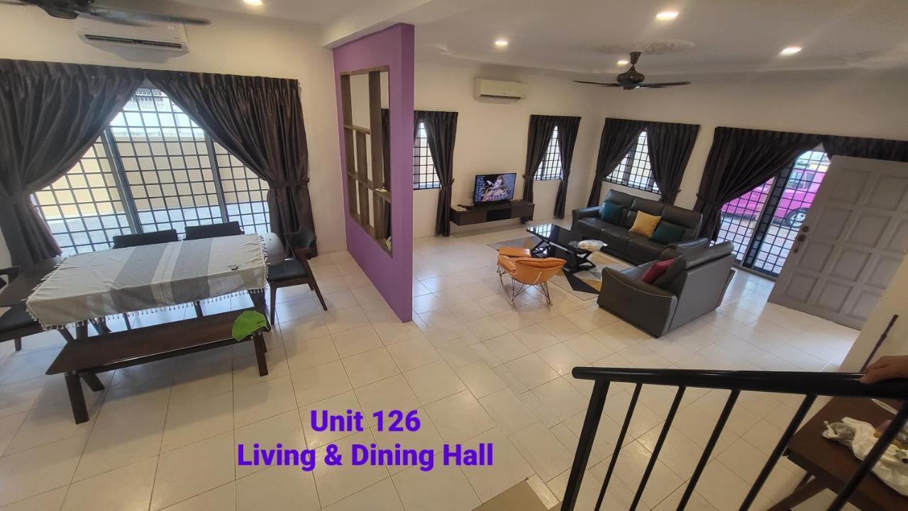 Ipoh Family Villa-Spacious Stay For 21 Or 42Pax Exterior photo